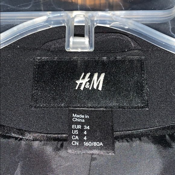 ✓ H&M EUC Bolero crop rhinestone jacket 4 black - Picture 9 of 16